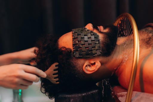 Роскошный ритуал Head Spa для мужчин 60 минут  € 100